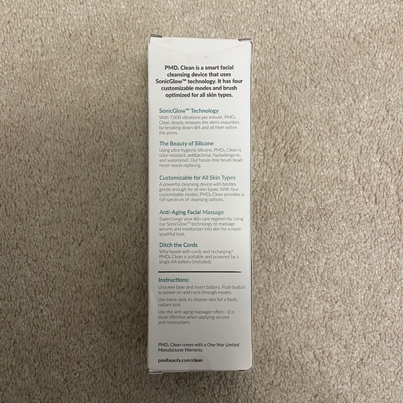 NEW PMD clean facial cleansing device - Picture 2 of 6
